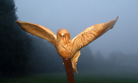sculpture bois oiseau abstrait